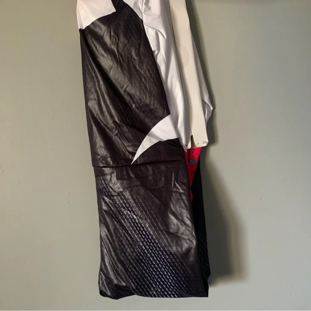 NWT. MARVEL Spider-Man Spider-Gwen Costume - Picture 5 of 6
